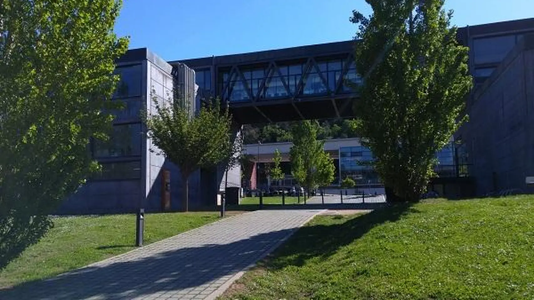 Dos empresarios crean la primera ‘business school’ de Girona